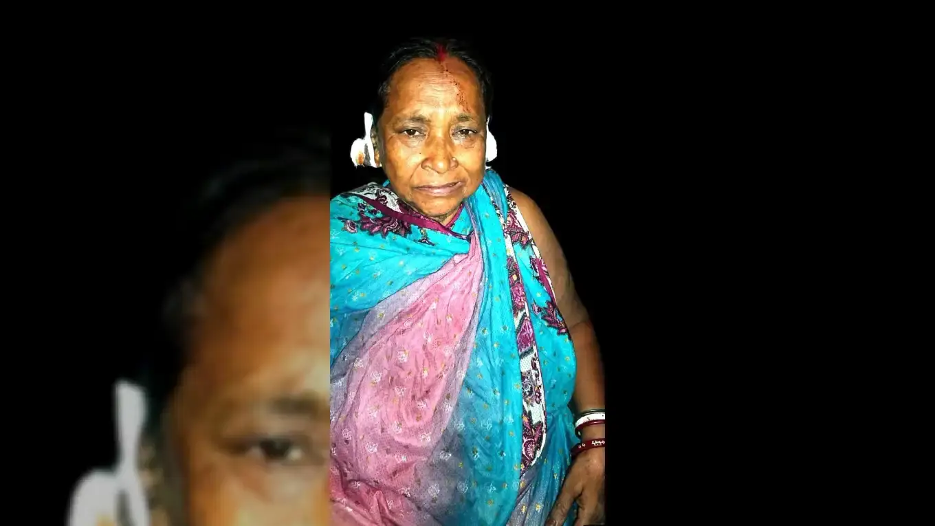 নওগাঁর মান্দায় ঘুমন্ত মায়ের কান ছিঁড়ে স্বর্ণের পাশা লুট