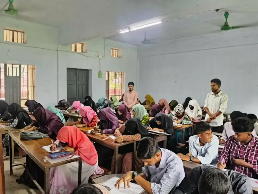সিংড়ায় মওলানা আবু বকর শেরকোলী এমপি ফাউন্ডেশনের উদ্যোগে মেধাবৃত্তি পরীক্ষা অনুষ্ঠিত