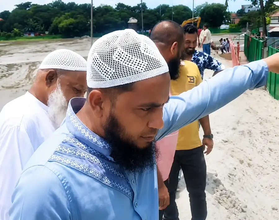 সোনারগাঁয়ে টানা বৃষ্টিতে জলাবদ্ধতা, দুর্ভোগে বৈদ্যেরবাজারের বাসিন্দারা