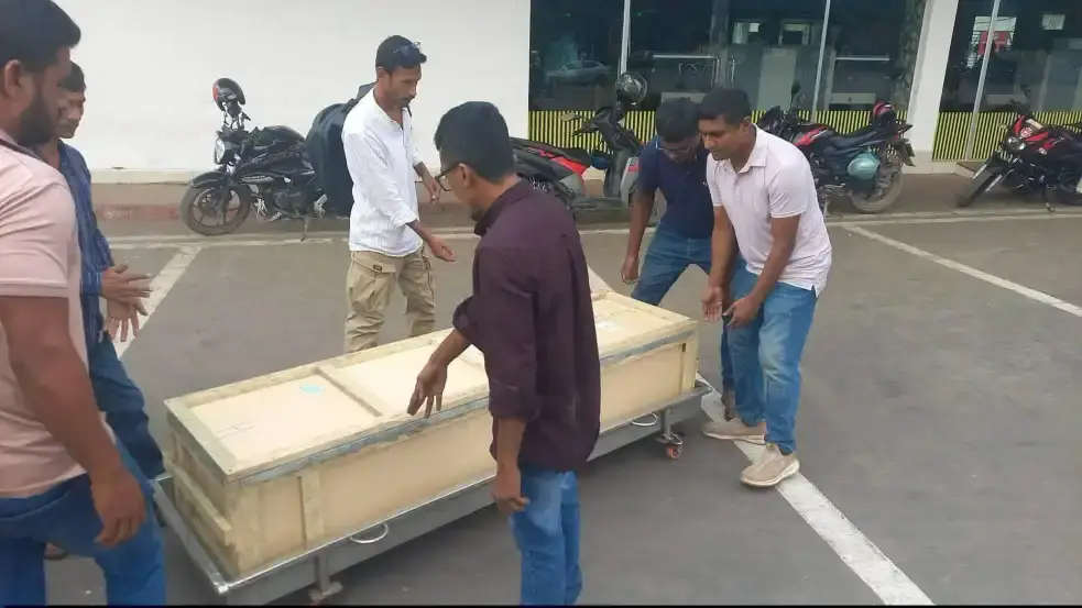 রাশিয়ায় বিস্ফোরণে গাংনীর মৃত রাজুর মরদেহ বাড়ি পৌঁছেছে