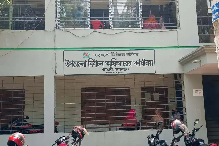 ভোগান্তির আরেক নাম গাংনী উপজেলা নির্বাচন অফিস
