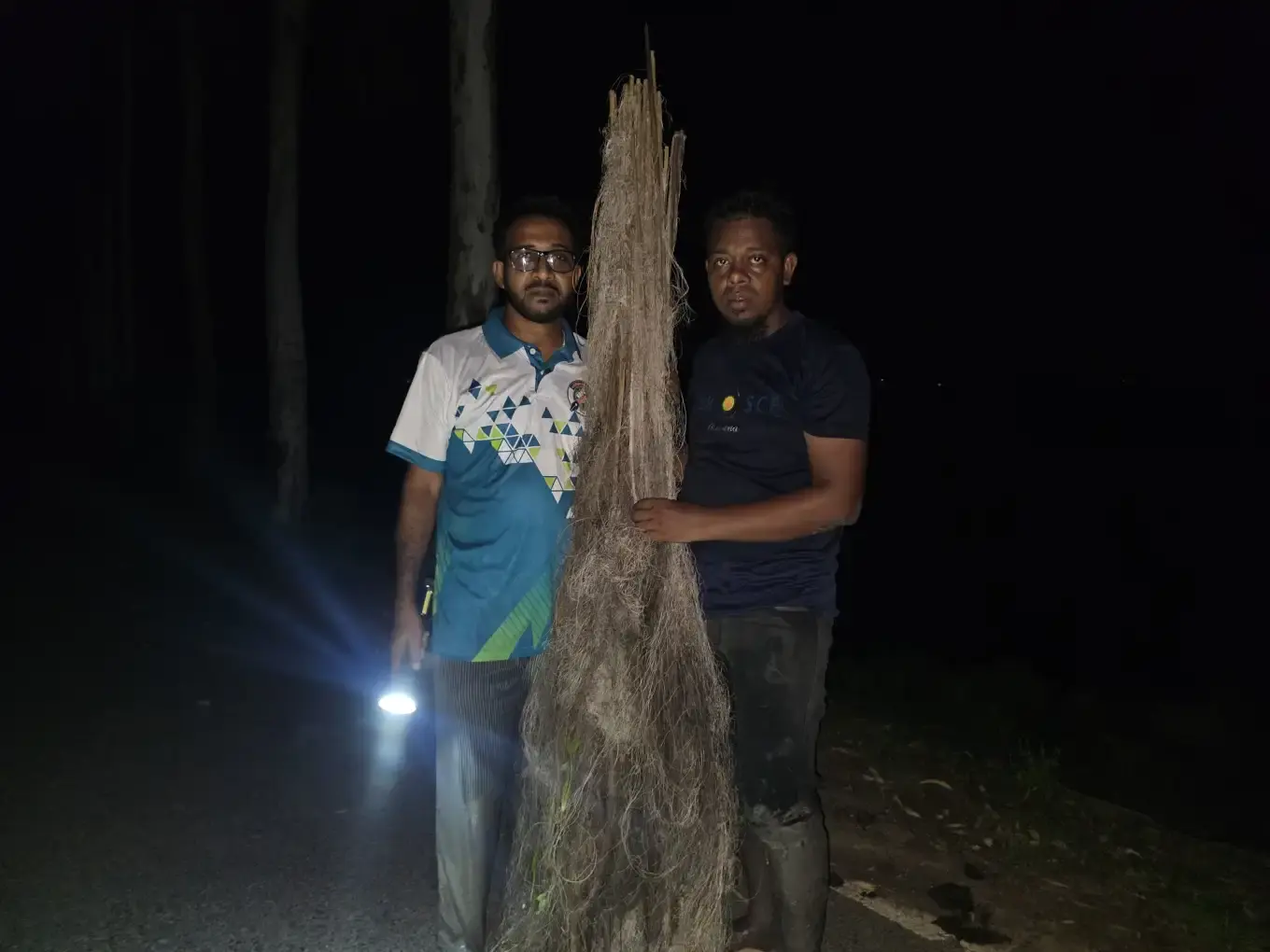 বিয়াশের ধানক্ষেতে পাখি নিধনবিরোধী অভিযান, উদ্ধার ৫ গাছা জাল 