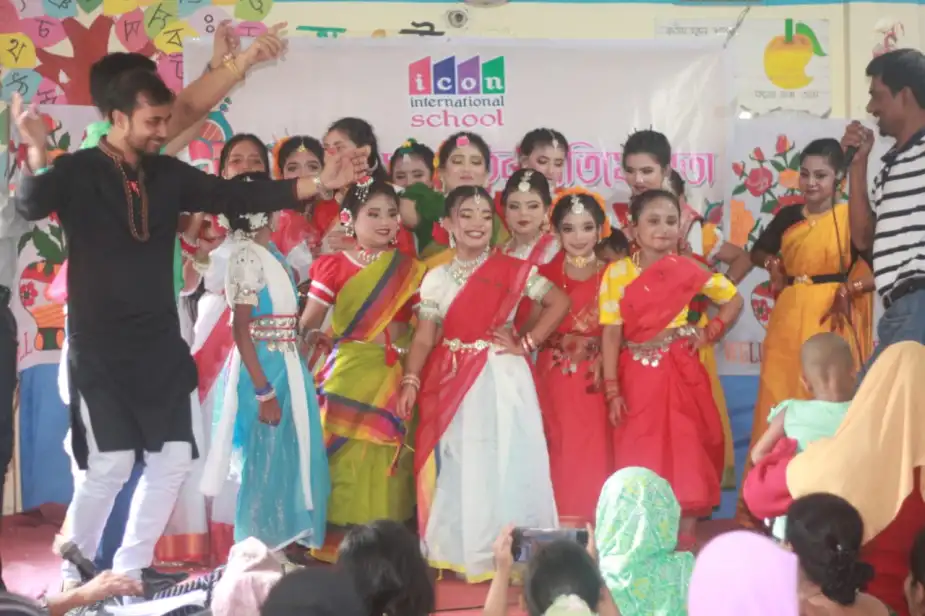 সোনারগাঁয়ে আইকন ইন্টারন্যাশনাল স্কুলে বর্ণাঢ্য বার্ষিক সাংস্কৃতিক অনুষ্ঠান