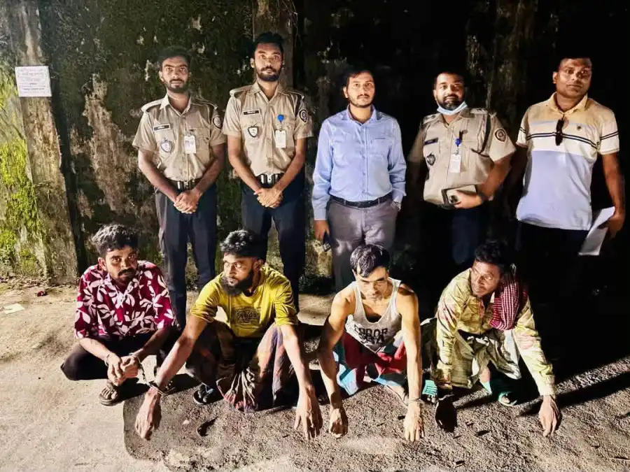 ছাতকে মাদকবিরোধী অভিযানে ৪ জন আটক, ভ্রাম্যমাণ আদালতের মাধ্যমে বিনাশ্রম কারাদণ্ড দিয়ে কারাগারে প্রেরণ