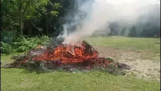 নওগাঁর বিভিন্ন উপজেলার খাল-বিলে নিষিদ্ধ চায়না রিং জাল দিয়ে অবাধে মাছ শিকার