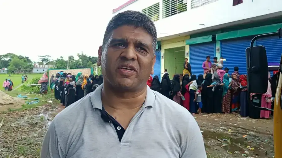 ১৬০০ হতদরিদ্র পরিবারের মাঝে ত্রাণ বিতরণ করল ‘যুবকণ্ঠ সোসাইটি’